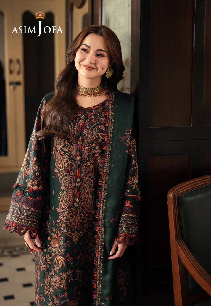 New Embroidery beautiful Artical Lawn 3pc