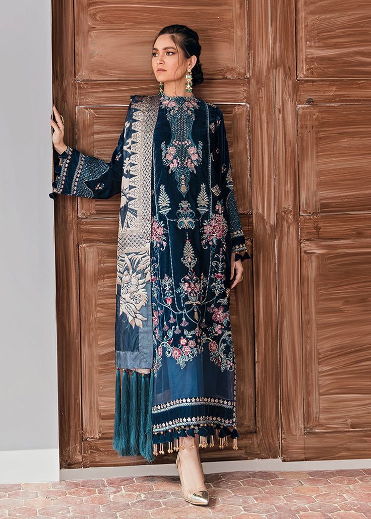 Blossom Embroidery 3pc Lawn Suit