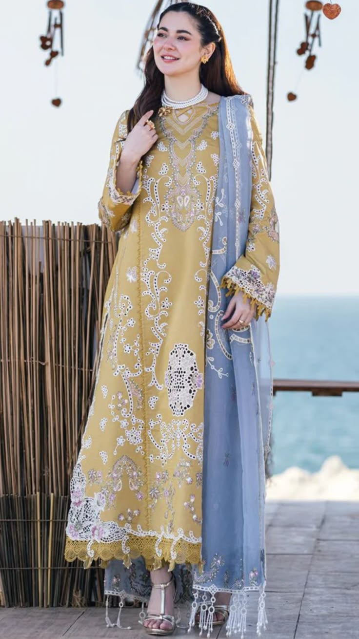 Royal Embroidery Lawn 3pc
