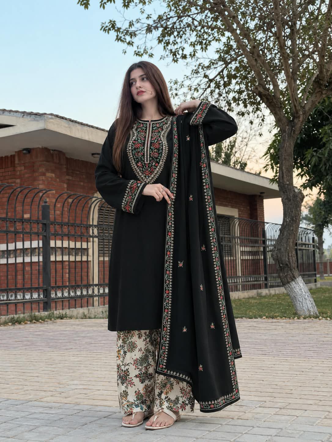 Luxury Embroidered Dhanak 3pc