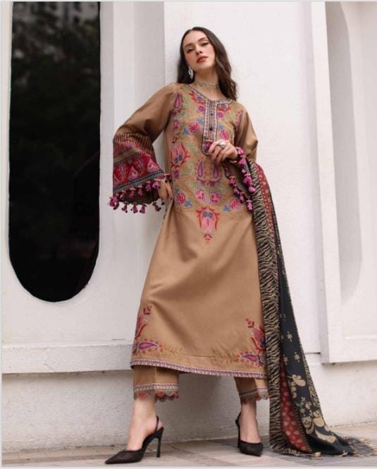 Luxury Embroidered Dhanak 3pc