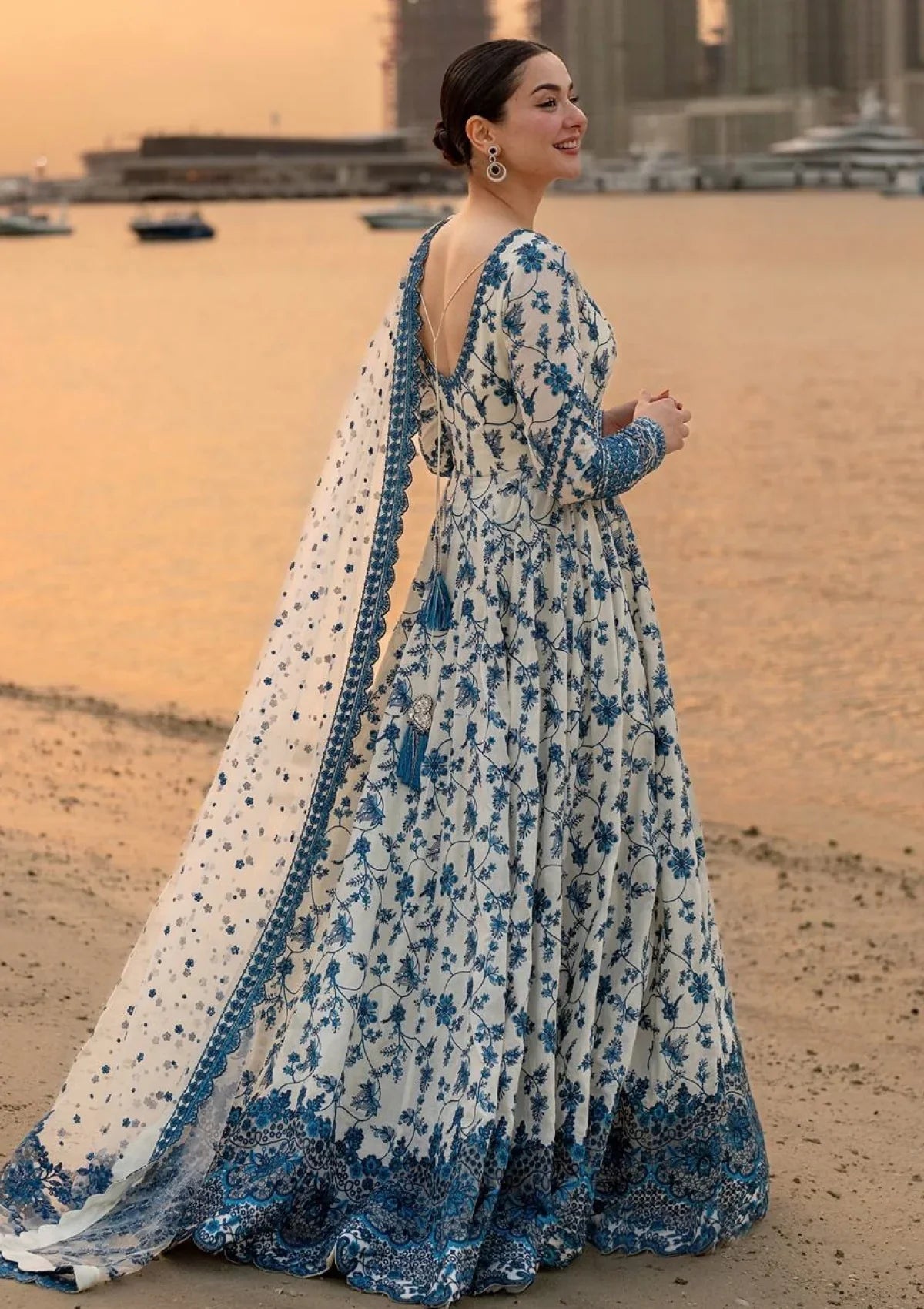Royal Embroidery Lawn 3pc
